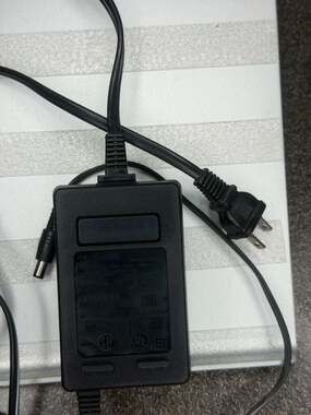 Hewlett-Packard C2175A AC Power Adapter 30V 400mA